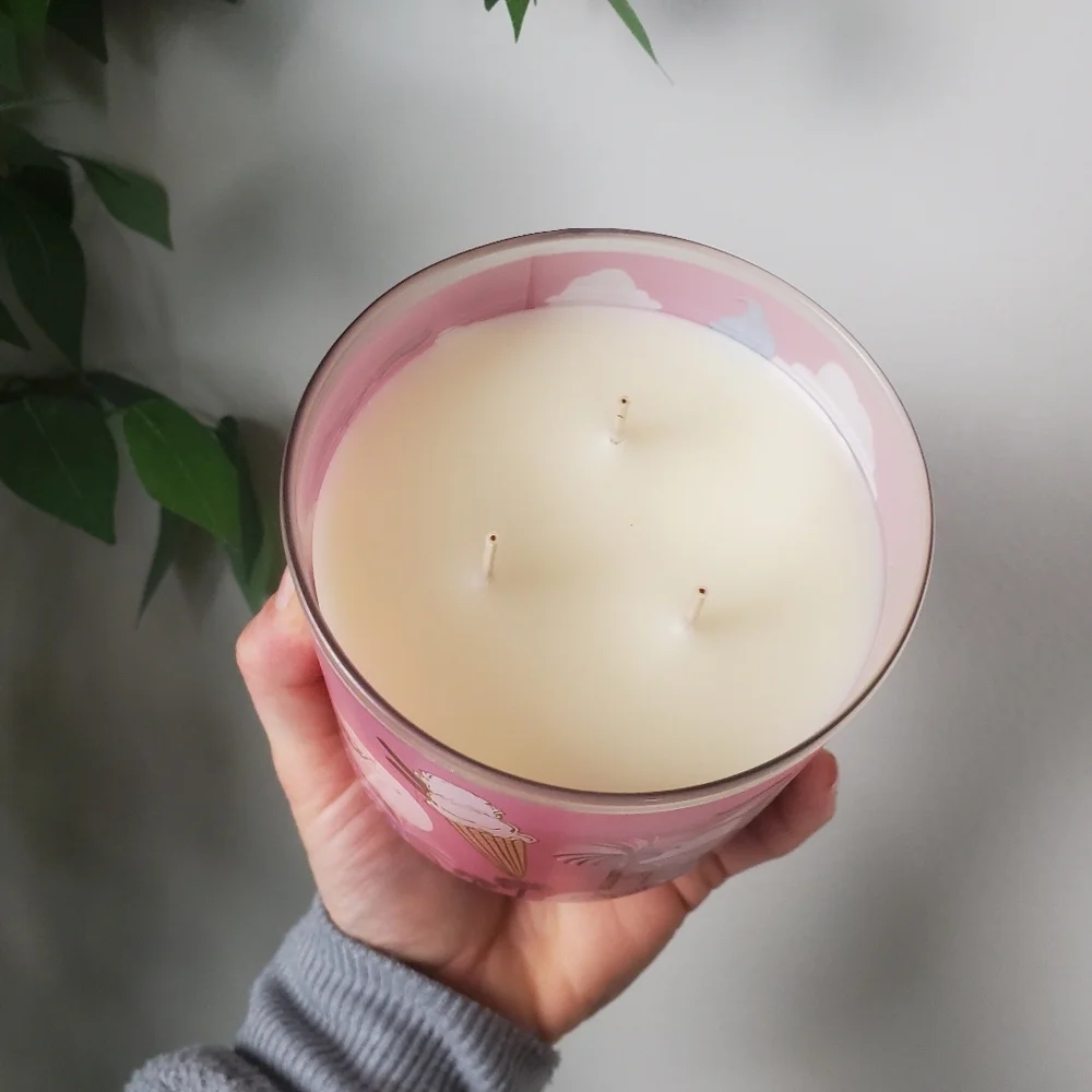 Bath and Body Works BBW Sugar Cone Crunch 3 Wick Candle NEW - Picture 6 of 7
